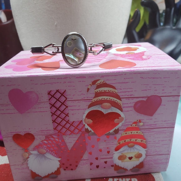 Silvertone bangle bracelet with a mother-of-pearl Inlay of a sun, bird & mountai - Picture 11 of 14